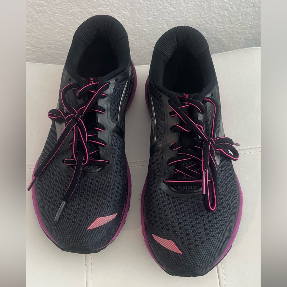 Brooks Adrenaline